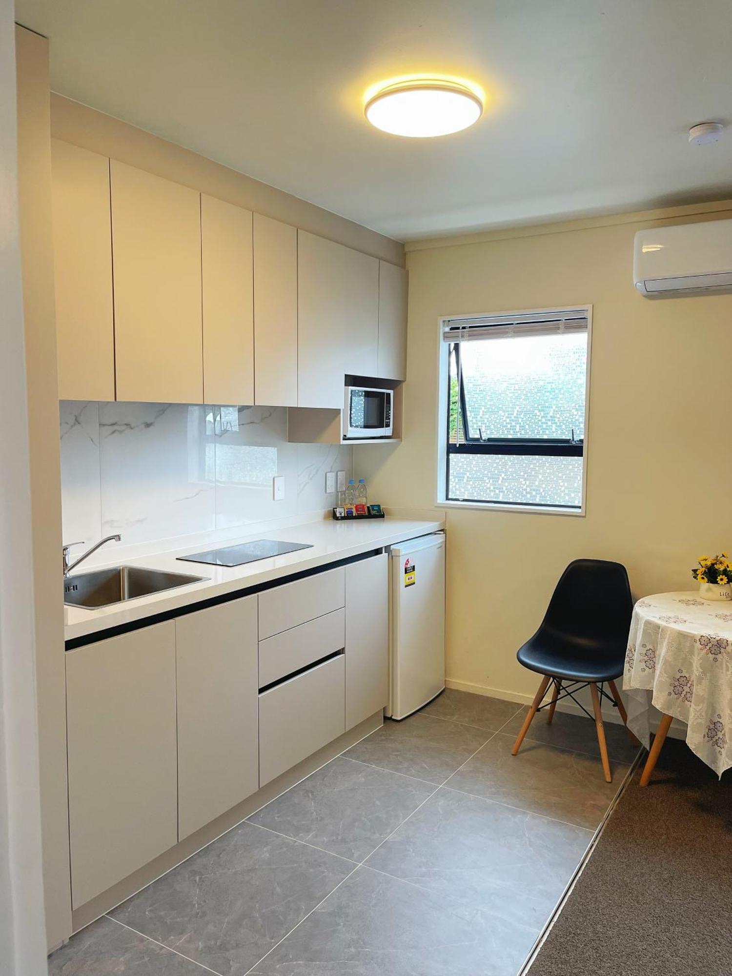 Summer Inn Motel Orewa Buitenkant foto